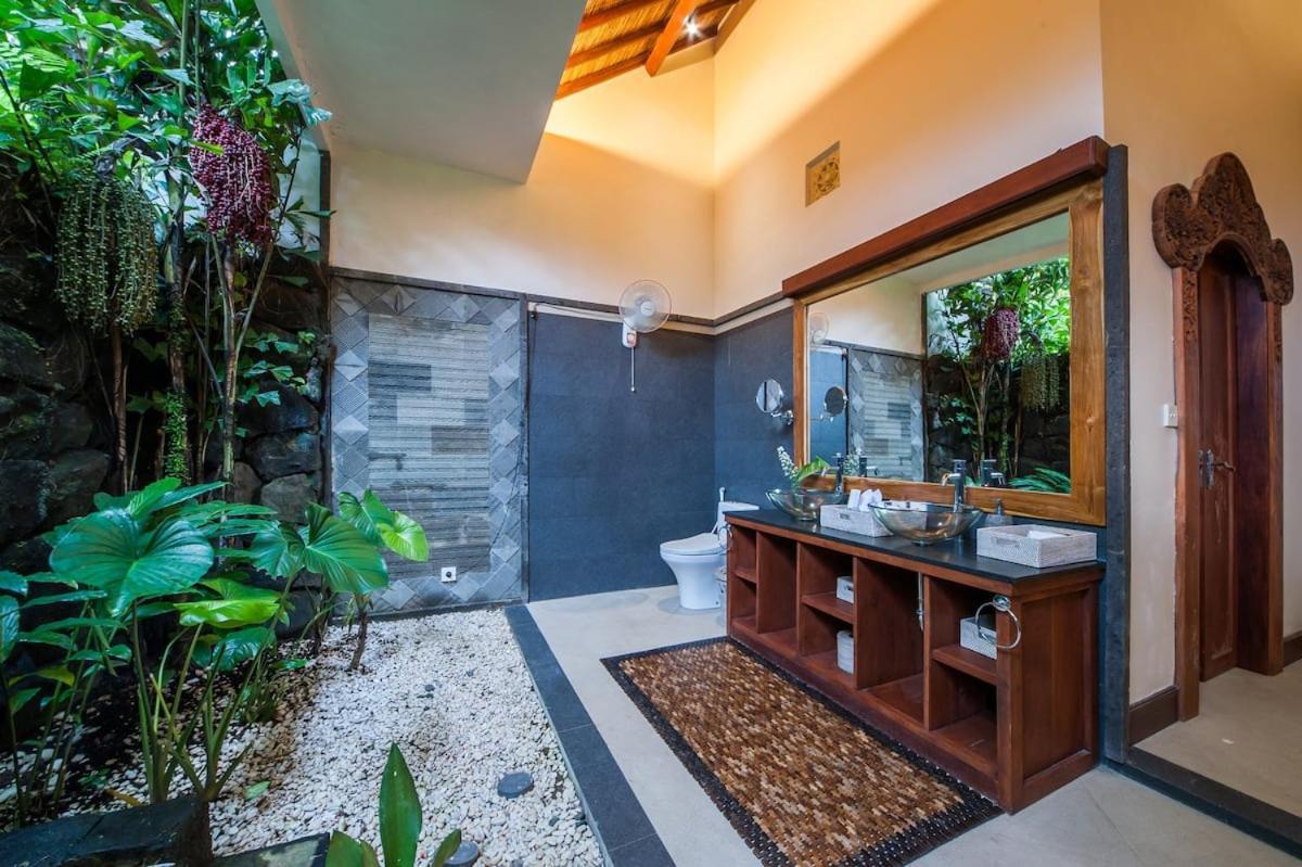 Luxury 3Br Infinity Jungle View Aashaya Villa Ubud Zewnętrze zdjęcie