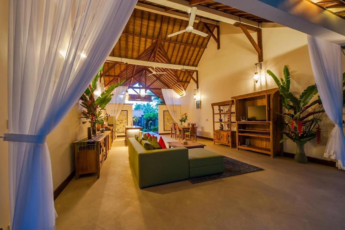 Luxury 3Br Infinity Jungle View Aashaya Villa Ubud Zewnętrze zdjęcie